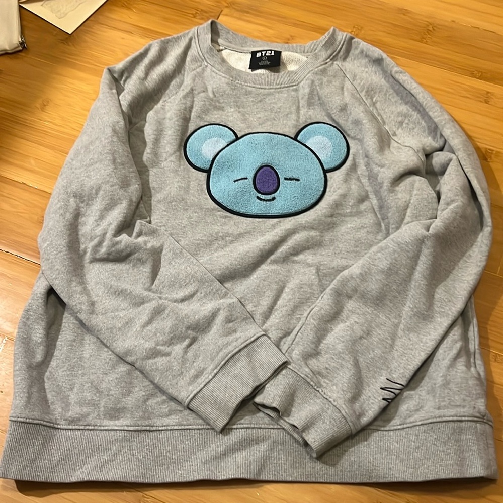 BT21 x BTS, Koya Sweatshirt, Size Large, Unisex